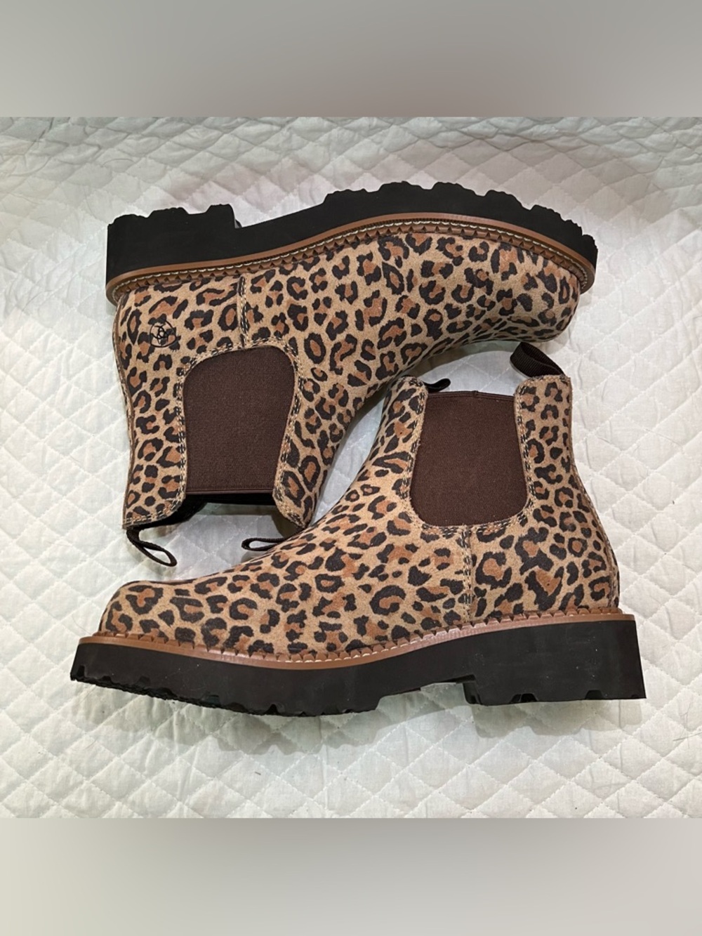 Ariat Fatbaby Chelsea Western Boot in Cheetah Print - Picture 7 of 12